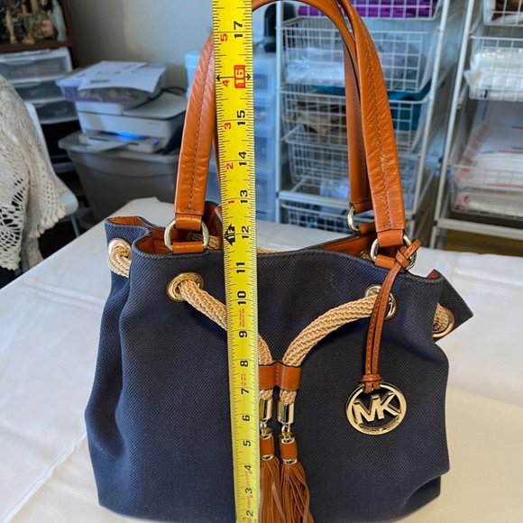 Michael Kors Marina Large Canvas Bag - Picture 9 of 11